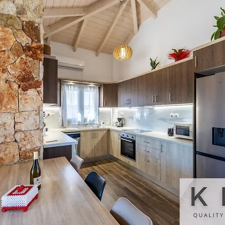 Leo's Red Stone & White Stone Made Villas, 2 With Private Pool In Village * Karavádosz