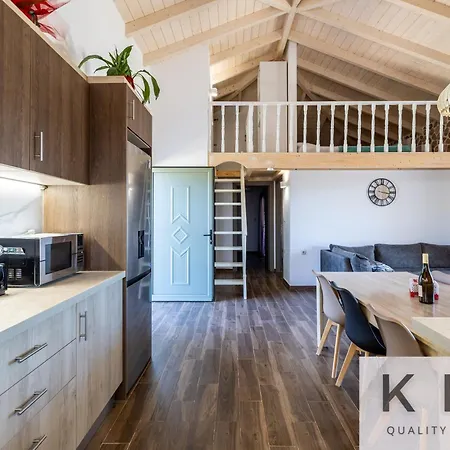 Leo's Red Stone & White Stone Made Villas, 2 With Private Pool In Village * Karavádhos