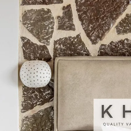 Leo's Stone Made Villa! * Καραβάδος