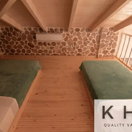 Leo's Stone Made Villa! Karavados