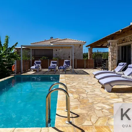 빌라 Leo's Red Stone & White Stone Made Villas, 2 With Private Pool In Village Karavádhos