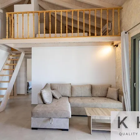 빌라 Leo's Red Stone & White Stone Made Villas, 2 With Private Pool In Village *