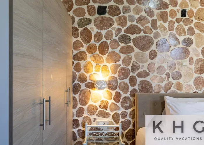 Leo's Red Stone & White Stone Made Villas, 2 With Private Pool In Village Villa