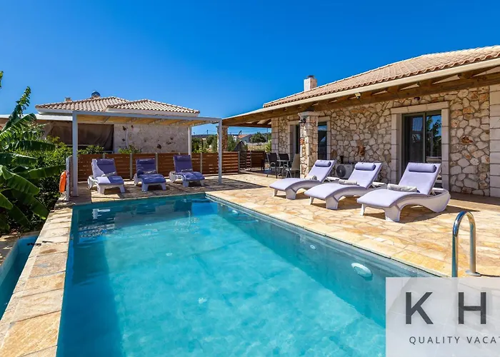 Villa Leo's Red Stone & White Stone Made Villas, 2 With Private Pool In Village Karavádhos