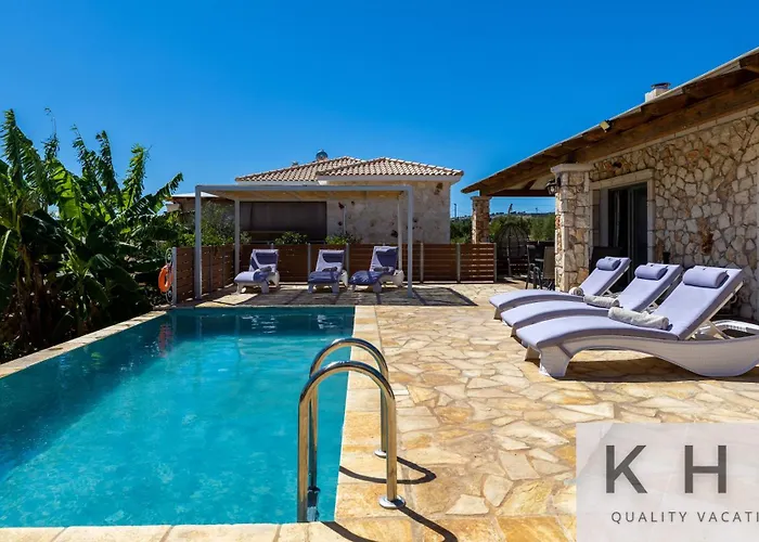 Villa Leo's Red Stone & White Stone Made Villas, 2 With Private Pool In Village Karavádhos