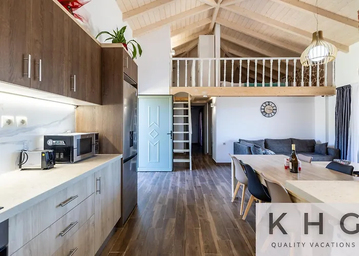 Leo's Red Stone & White Stone Made Villas, 2 With Private Pool In Village * Karavádhos