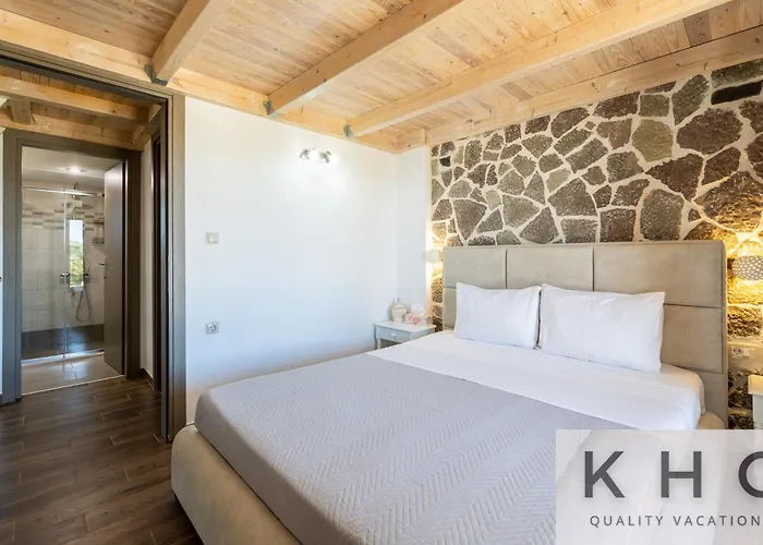 Leo's Red Stone & White Stone Made Villas, 2 With Private Pool In Village Villa