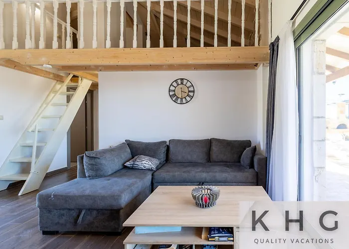 Leo's Red Stone & White Stone Made Villas, 2 With Private Pool In Village * Karavádhos