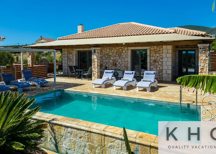 Leo's Red Stone & White Stone Made Villas, 2 With Private Pool In Village Villa Karavádhos