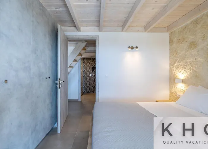 Villa Leo's Red Stone & White Stone Made Villas, 2 With Private Pool In Village *