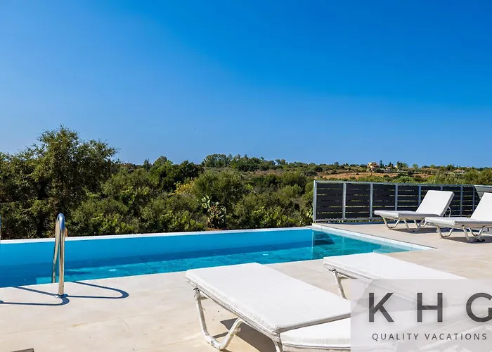 Leo's Red Stone & White Stone Made Villas, 2 With Private Pool In Village Villa *