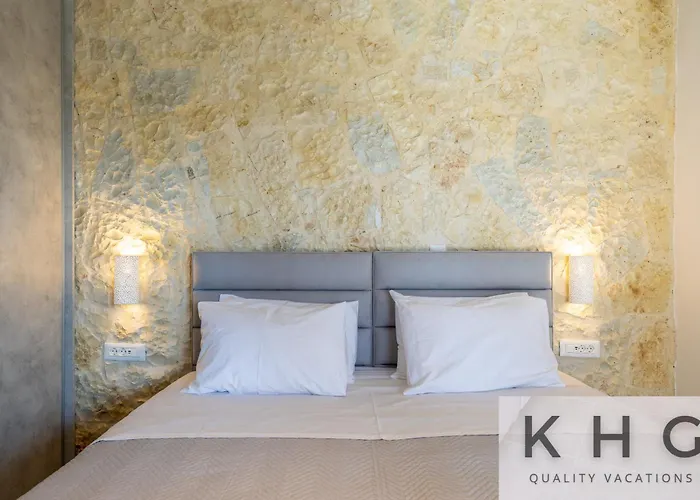 Leo's Red Stone & White Stone Made Villas, 2 With Private Pool In Village فيلة