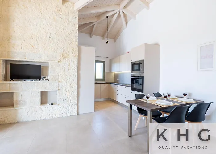 Leo's Red Stone & White Stone Made Villas, 2 With Private Pool In Village فيلة